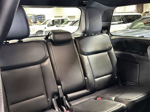 New 2026 Ford Expedition Platinum w/ Stealth Appearance Package image 31