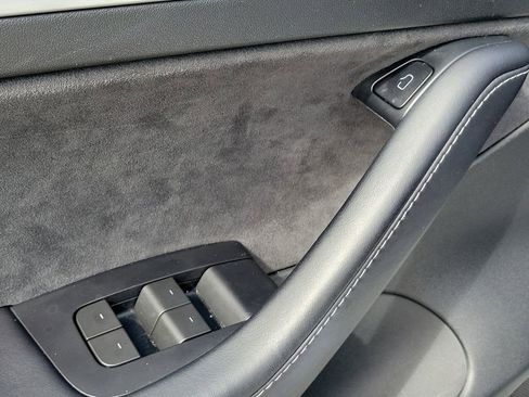 Used 2023 Tesla Model 3 Standard Range RWD image 23