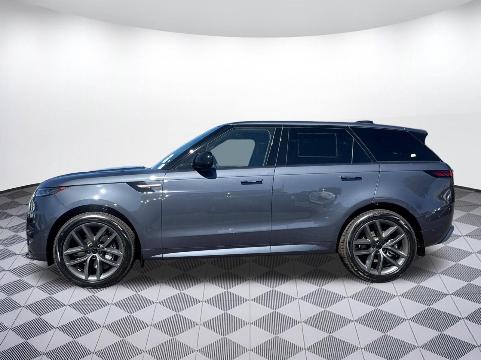 New 2026 Land Rover Range Rover Sport Dynamic SE AWD/4WD image 2