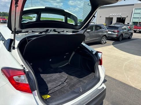Used 2018 Toyota C-HR XLE FWD image 24