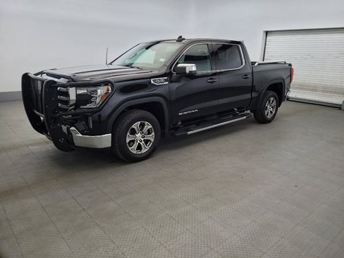 Used 2020 GMC Sierra 1500 SLE w/ SLE Value Package AWD/4WD image 2
