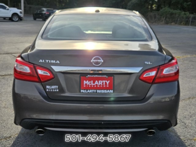 Used 2016 Nissan Altima 2.5 SL w/ 2.5 Technology Package FWD image 4