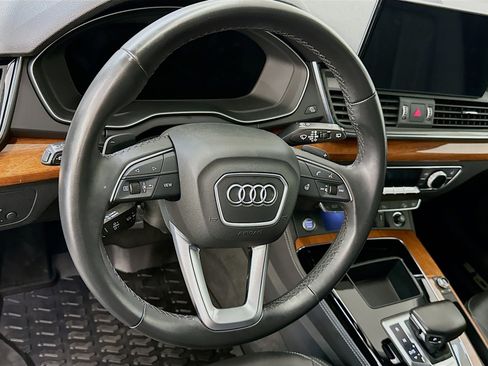 Used 2022 Audi Q5 2.0T Premium Plus w/ Premium Plus Package AWD/4WD image 18