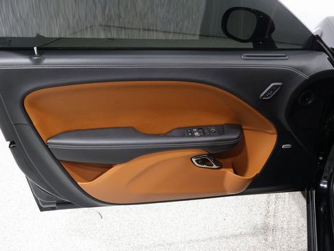 Used 2023 Dodge Challenger SRT Hellcat image 16