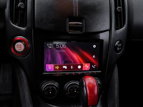 Used 2020 Nissan 370Z Coupe image 32