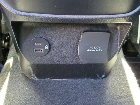 Used 2024 Ford Ranger XLT w/ Trailer Tow Package RWD image 11