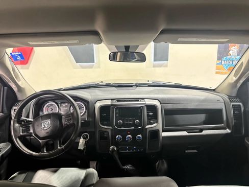 Used 2016 RAM 3500 Tradesman RWD image 10