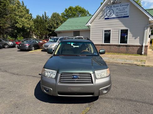 Used 2006 Subaru Forester 2.5X L.L. Bean AWD/4WD image 2