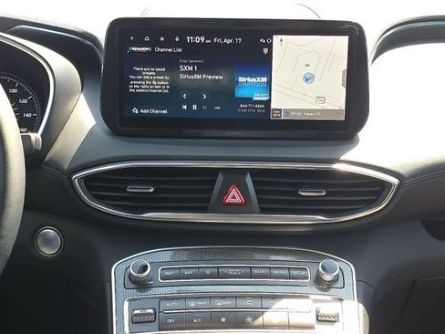 Used 2023 Hyundai Santa Fe SEL image 13