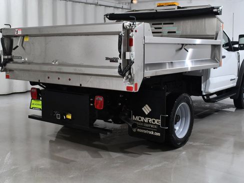 New 2025 Ford F550 4x4 Regular Cab Super Duty image 6