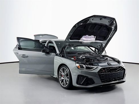 Used 2022 Audi S4 Prestige w/ Prestige Package image 25