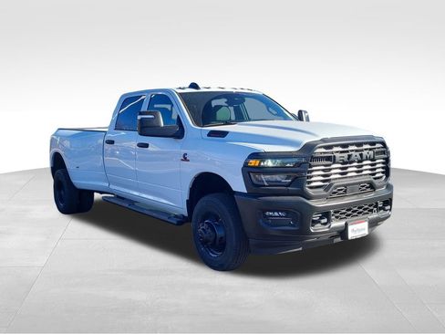 New 2026 RAM 3500 Tradesman image 3