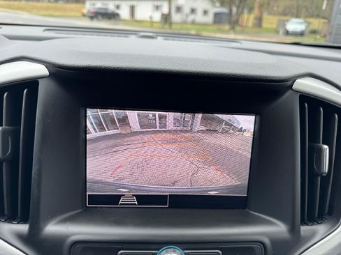 Used 2023 GMC Terrain SLE image 28