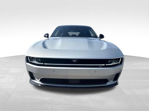 Used 2024 Dodge Charger Daytona Scat Pack w/ Plus Group AWD/4WD image 8