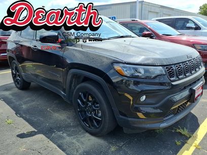 Used 2025 Jeep Compass Latitude w/ Convenience Group