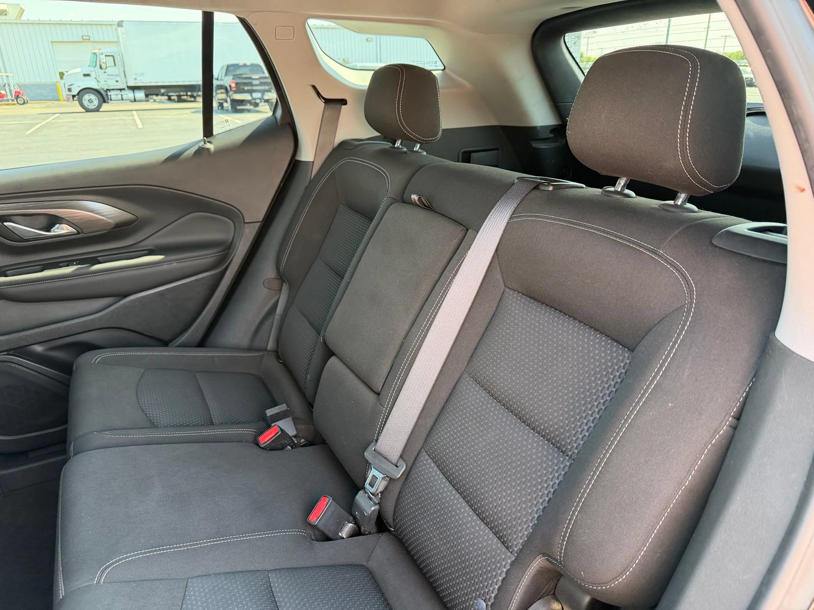 Used 2022 GMC Terrain SLE FWD image 13