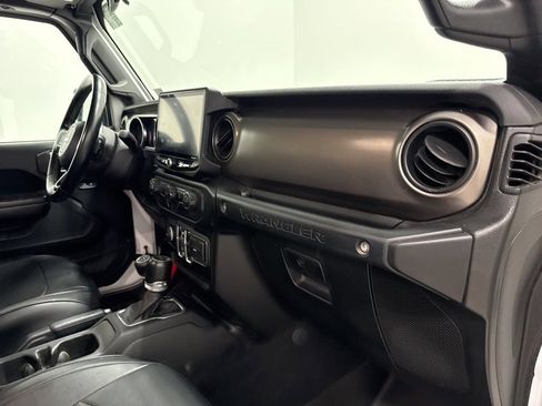 Used 2020 Jeep Wrangler Unlimited Sport image 14