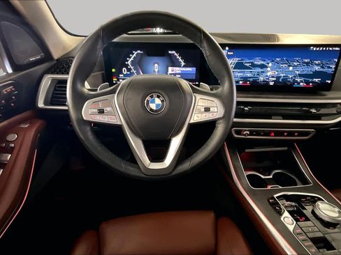 Used 2023 BMW X7 xDrive40i w/ Executive Package AWD/4WD image 5