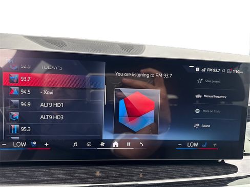 New 2026 BMW X7 M60i w/ Executive Package image 21