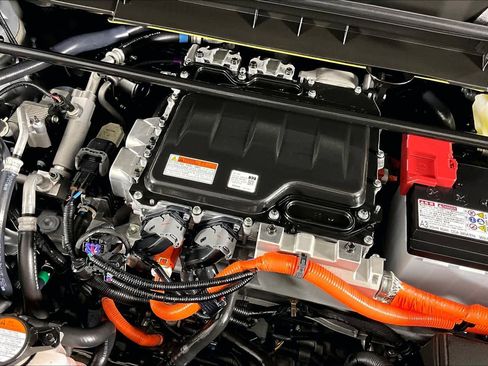 Used 2023 Lexus RZ 450e Premium image 31