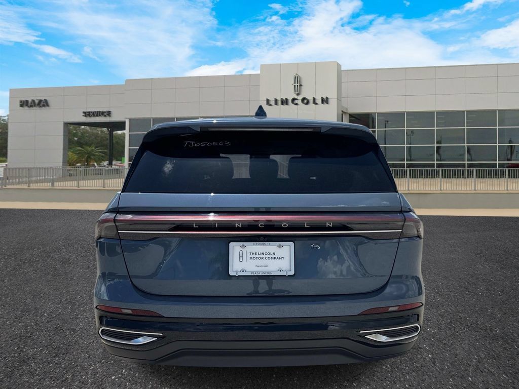 New 2026 Lincoln Nautilus Premier AWD/4WD image 4