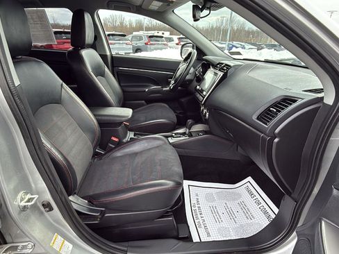 Used 2024 Mitsubishi Outlander Sport SE image 18