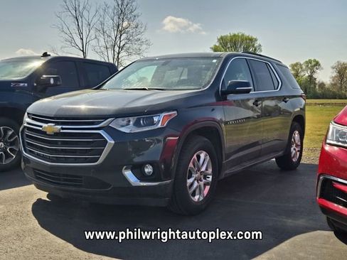 Used 2019 Chevrolet Traverse LT image 3
