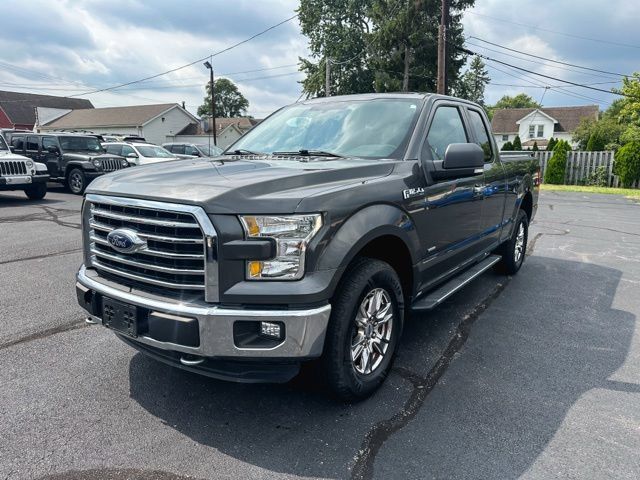 Used 2015 Ford F150 XLT w/ Equipment Group 302A Luxury AWD/4WD image 3