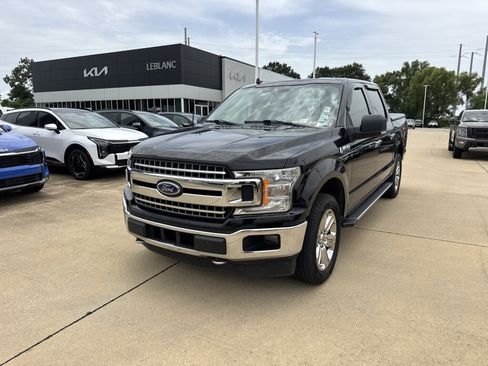Used 2019 Ford F150 XLT w/ Equipment Group 302A Luxury AWD/4WD image 3