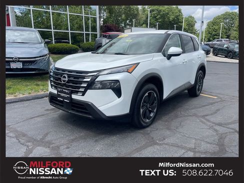 Certified 2024 Nissan Rogue SV FWD image 1