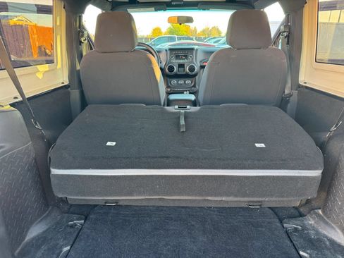 Used 2013 Jeep Wrangler Sport AWD/4WD image 7