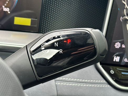 New 2026 Volkswagen Tiguan SE image 20