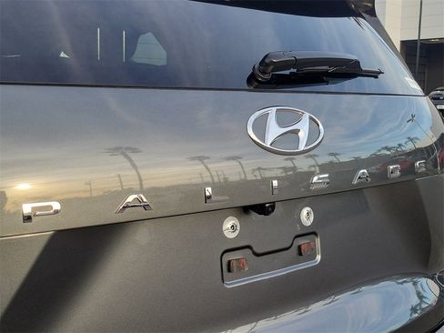 Used 2023 Hyundai Palisade SEL w/ Premium Package image 28