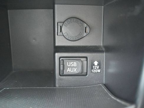 Used 2012 Toyota Camry SE FWD image 24