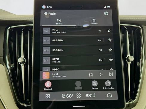 New 2026 Volvo XC60 T8 Ultra w/ Protection Package Premier image 14