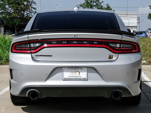 Used 2023 Dodge Charger Scat Pack w/ Harman/Kardon Audio Group RWD image 9