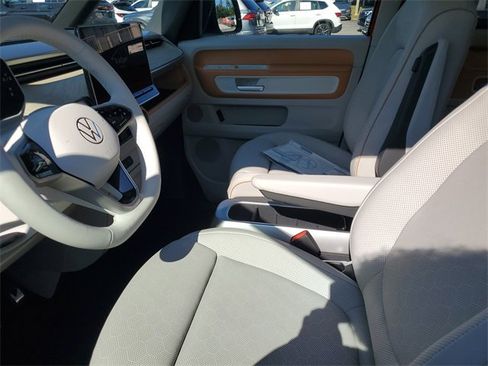 New 2025 Volkswagen ID. Buzz Pro S Plus image 20