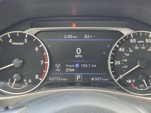 Used 2024 Nissan Altima 2.5 SV FWD image 18