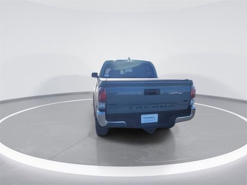 Used 2022 Toyota Tacoma SR image 7
