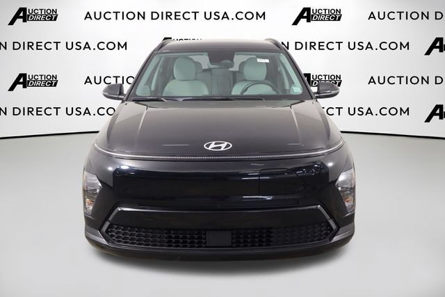 Used 2024 Hyundai Kona SEL FWD image 2