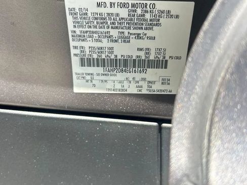 Used 2014 Ford Taurus SE FWD image 15