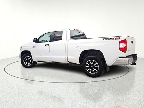 Used 2018 Toyota Tundra SR5 w/ TRD Off Road Package image 8