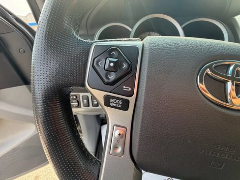Used 2015 Toyota Tacoma 4x4 Double Cab w/ TRD Off-Road Package image 18