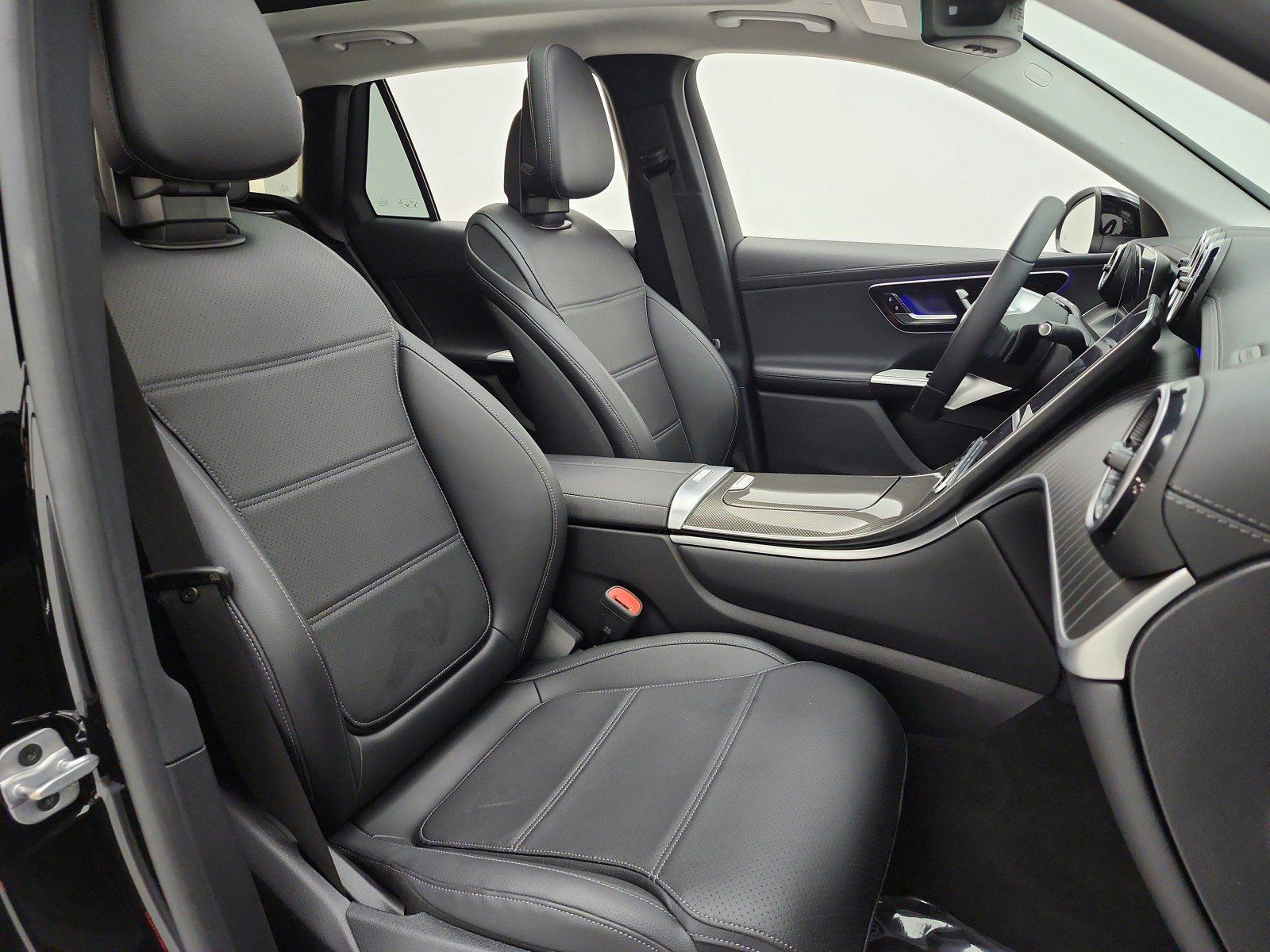 Used 2024 Mercedes-Benz GLC 300 image 20