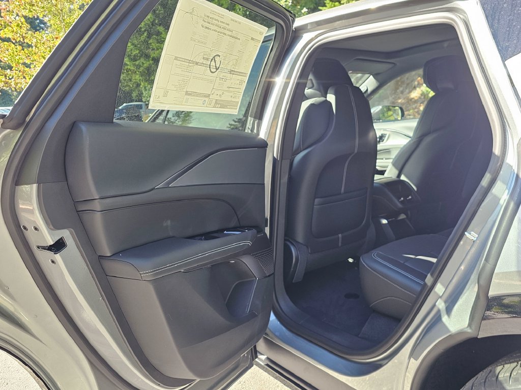 New 2027 Cadillac Lyriq Sport AWD/4WD image 12