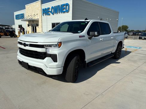Used 2024 Chevrolet Silverado 1500 RST AWD/4WD image 7