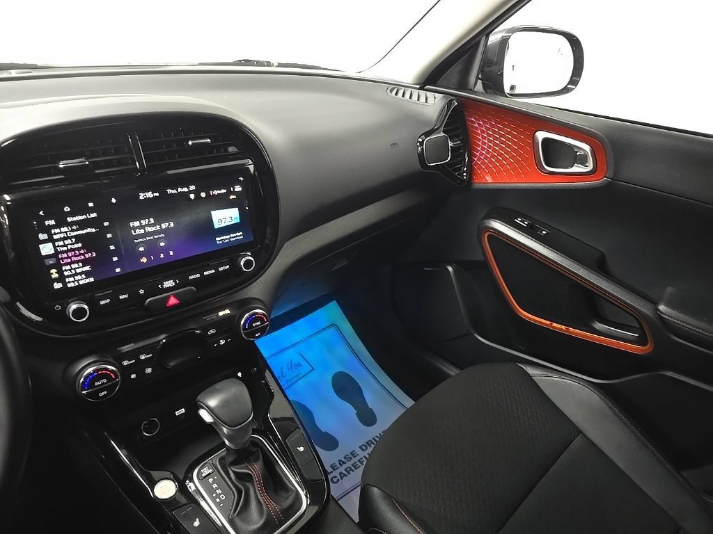 Used 2025 Kia Soul GT-Line w/ GT-Line Technology Package FWD image 27