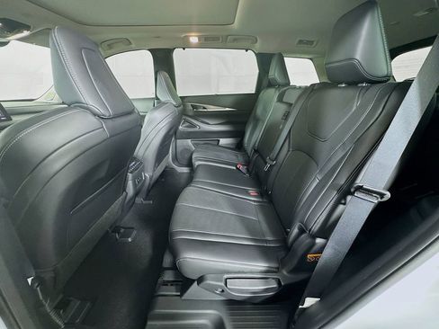 Certified 2026 INFINITI QX60 Luxe w/ Cargo Package FWD image 31