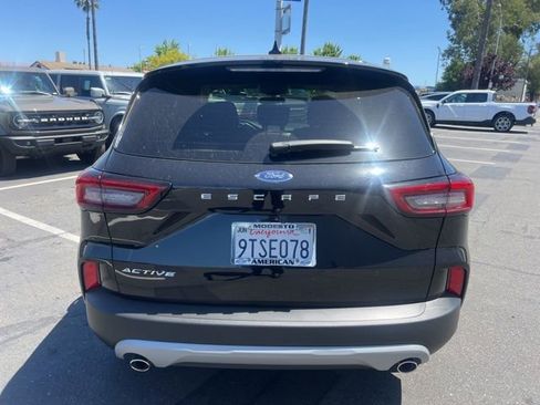 Used 2025 Ford Escape Active FWD image 12