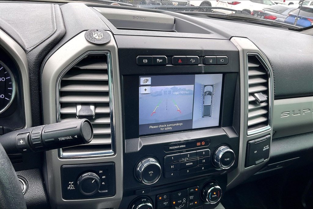 Used 2017 Ford F250 Lariat w/ Lariat Ultimate Package AWD/4WD image 14